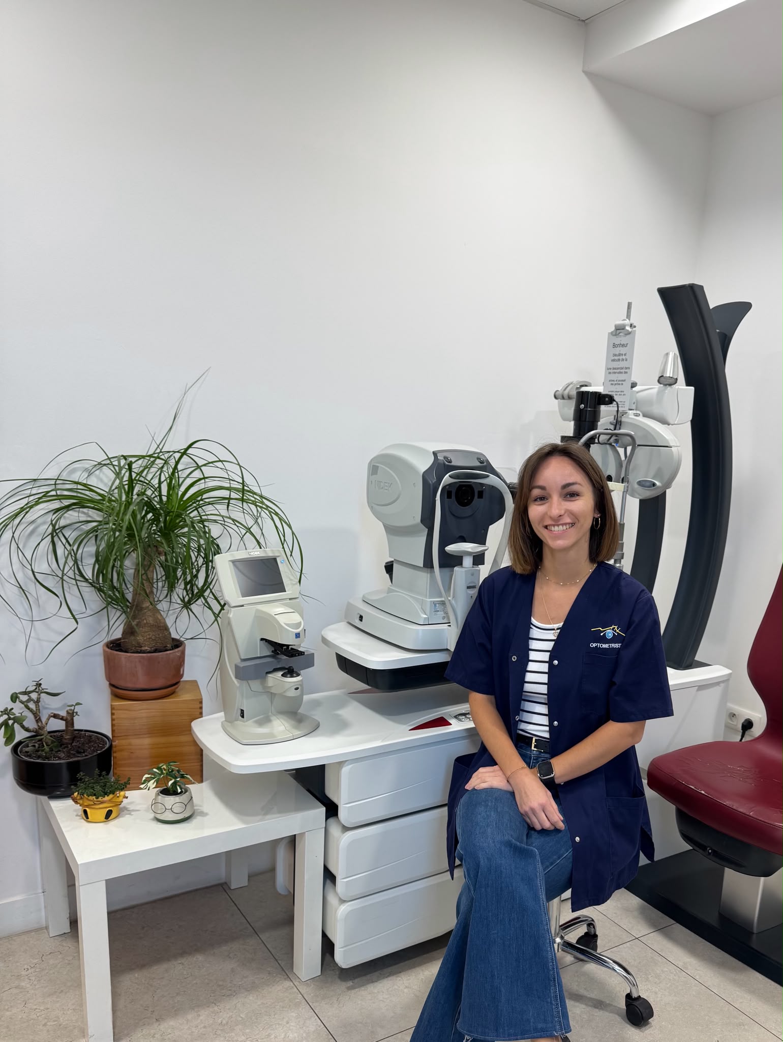 Marion Zenner, opticienne-optométriste spécialisée en contactologie - OPHTAVAL Toulon